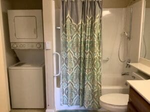 Image Gallery | Charter Senior Living Northpark Place Living Apartment Shower